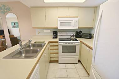 Ocean Village Club N21