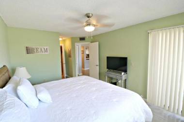 Ocean Village Club N36