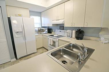 Ocean Village Club Q23