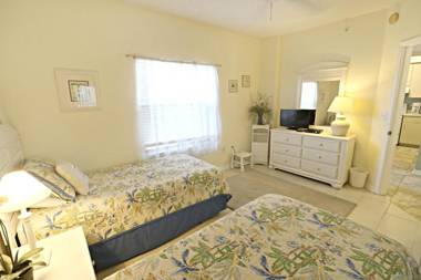 Ocean Village Club Q23