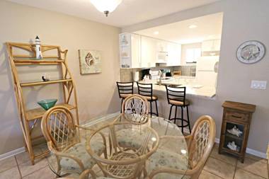 Ocean Village Club H14