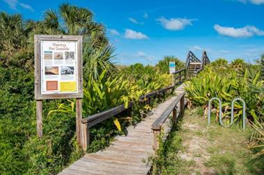 Seascape Family Beach Retreat