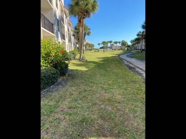 Ocean Village Club R12