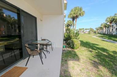 Ocean Village Club R12