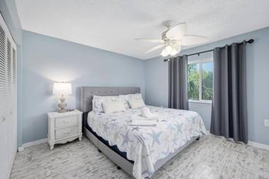 Ocean Village Club P33