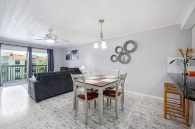 Ocean Village Club P33