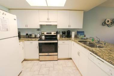 Ocean Village Club F17