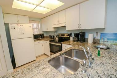 Ocean Village Club F17