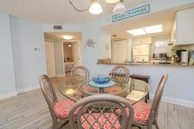 Ocean Village Club F17