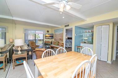 3207 Near Ocean 2nd Floor NW