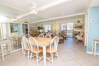 3207 Near Ocean 2nd Floor NW