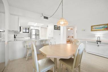 Ocean Village Club P32