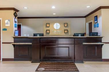 Comfort Inn & Suites Northeast - Gateway