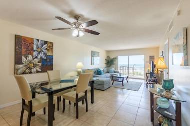 110 Madeira Norte Condo