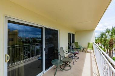 208 Madeira Norte Condo