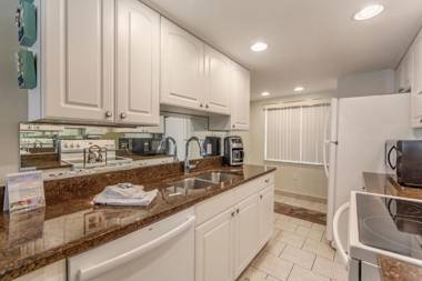 510 Madeira Norte Condo
