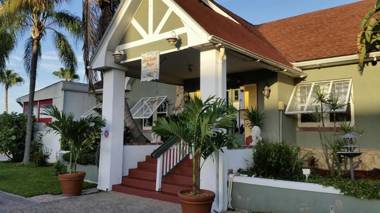 Sea Breeze Manor Inn