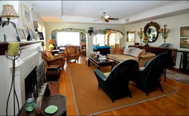 Sea Breeze Manor Inn