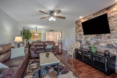 Vista Verde East 5-137 2 Bedroom Sleeps 6 Heated Pool Spa Ground Floor