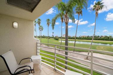 Vista Verde North 5-231 2 Bedrooms Sleeps 6 Golf View Heated Pool Spa WiFi