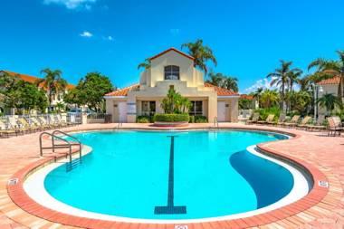 Vista Verde North 6-142 2 Bedrooms Pool View Heated Pool Spa Sleeps 4