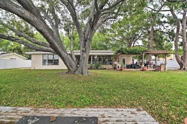 Evolve Lakefront Home and Game Room 2 Mi to Beach