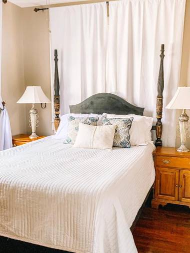 Park Place Inn and Cottages