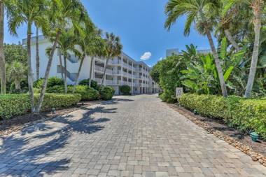 ISLAND BEACH CLUB 340F