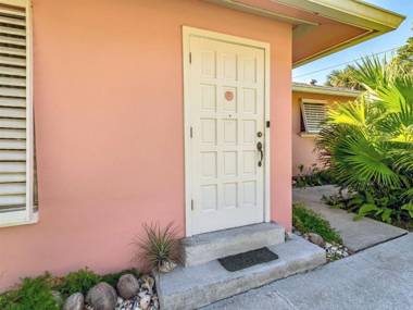 West End Paradise 4E