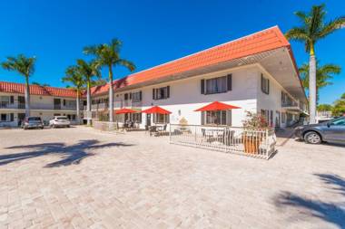 Hibiscus Suites - Sarasota