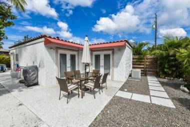 Crescent Street Villas by Beachside Management