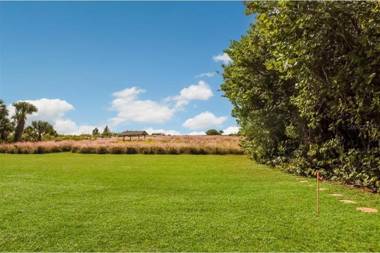 NEW Location Location Location! On the BEACH Walk to VILLAGE