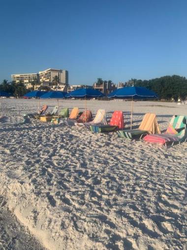 Siesta Key Waterfront Estate W Pool Privacy!