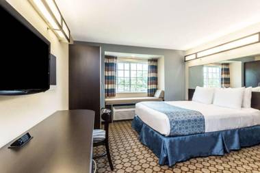 Microtel Inn & Suites by Wyndham Spring Hill/Weeki Wachee