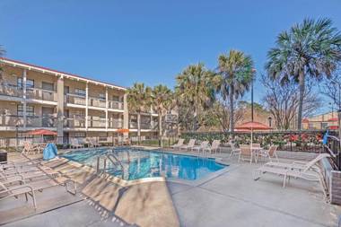 Casa Bella Inn & Suites