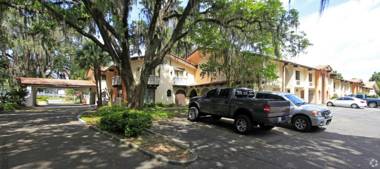 La Casa Inn and Suites