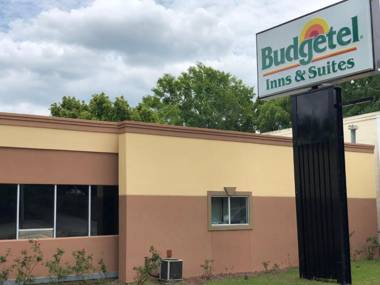 Budgetel Inn & Suites