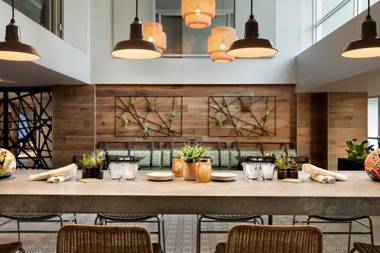 Hotel Alba Tampa Tapestry Collection By Hilton