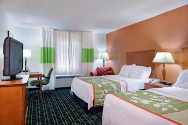 Fairfield Inn and Suites by Marriott Tampa North