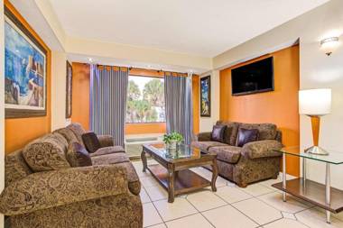 Days Inn & Suites by Wyndham Tampa near Ybor City