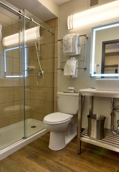 The Barrymore Hotel Tampa Riverwalk