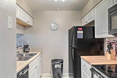 Pet-Friendly Tampa Condo with Community Pool!