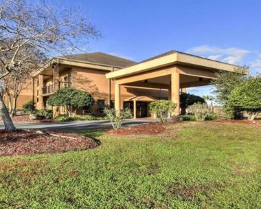 Quality Inn - Weeki Wachee