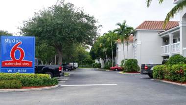 Studio 6-West Palm Beach FL