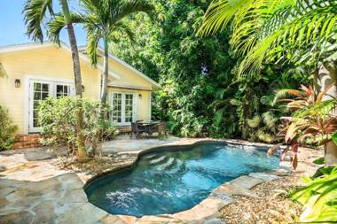 Mango Haus - 2bd2ba - Private Pool & Parking