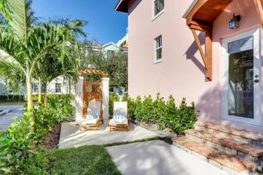 Pink House - Modern 3bd-3ba - Parking - Porch