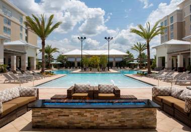 SpringHill Suites by Marriott Orlando at FLAMINGO CROSSINGS Town Center-Western Entrance