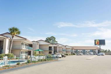 Super 8 by Wyndham Adel