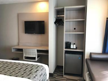 Microtel Inn & Suites by Wyndham Atlanta Buckhead Area