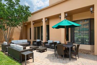 Courtyard by Marriott Atlanta Executive Park/Emory